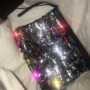 Makeup bag